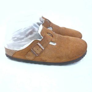 Birkenstock Suede Closed Toe Clogs Size 39 fits like 38
